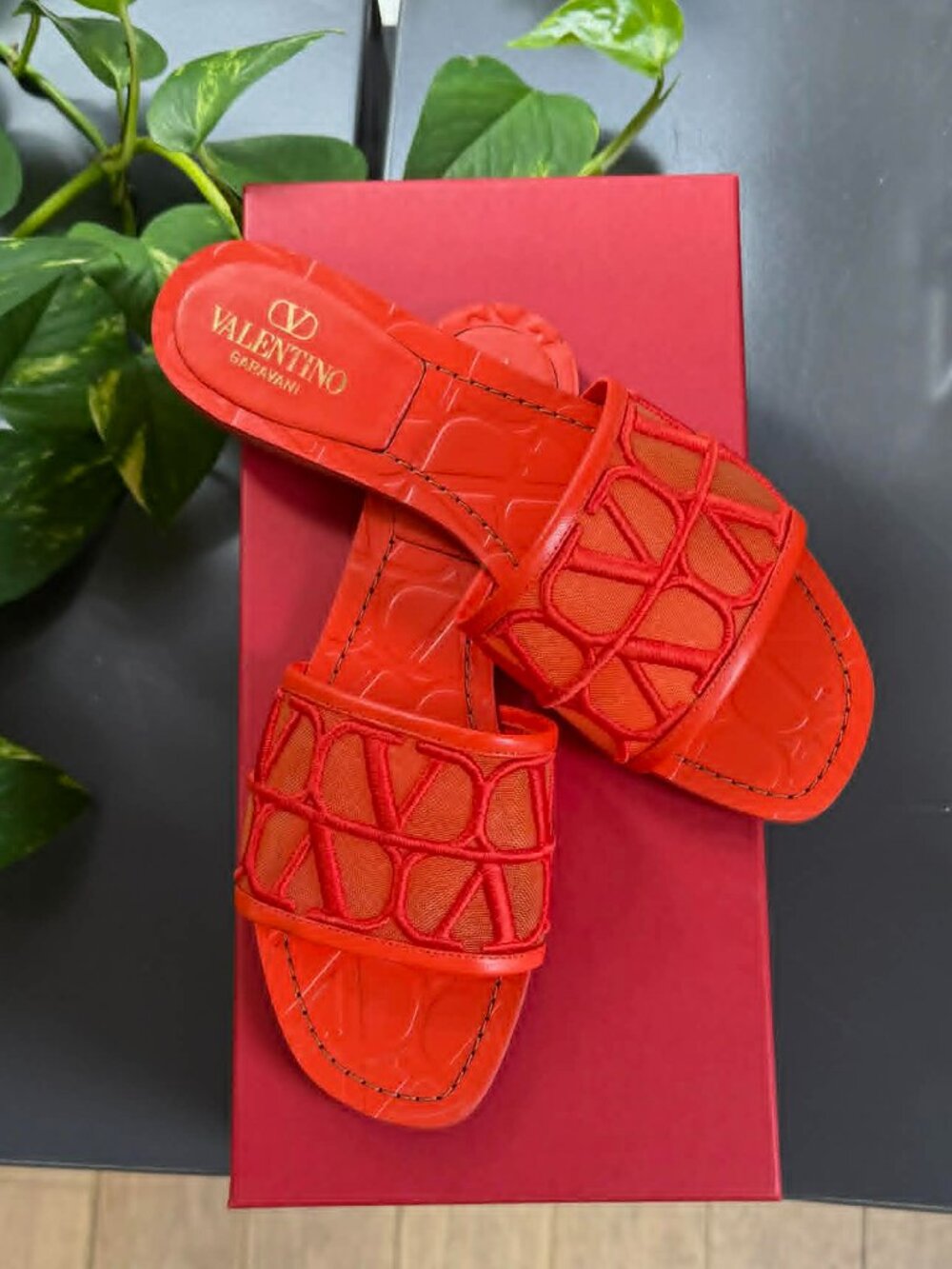 Valentino Garavani Toile Iconographe Red Mesh Slide Sandal  size 7